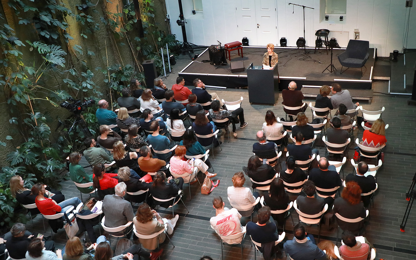 Проф. Мария Тодорова стана почетен член на Научно-изследователския център на Словенската академия на науките